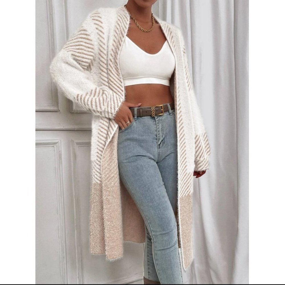 Soft Comfy oversized Tan Striped Pattern Fuzzy Duster Knit Sweater Cardigan - Picture 2 of 6